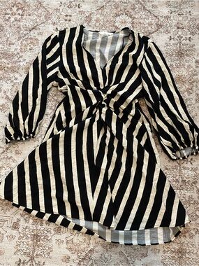 H&M | Dresses | Hm Long Sleeve Maxi Dress | Poshmark